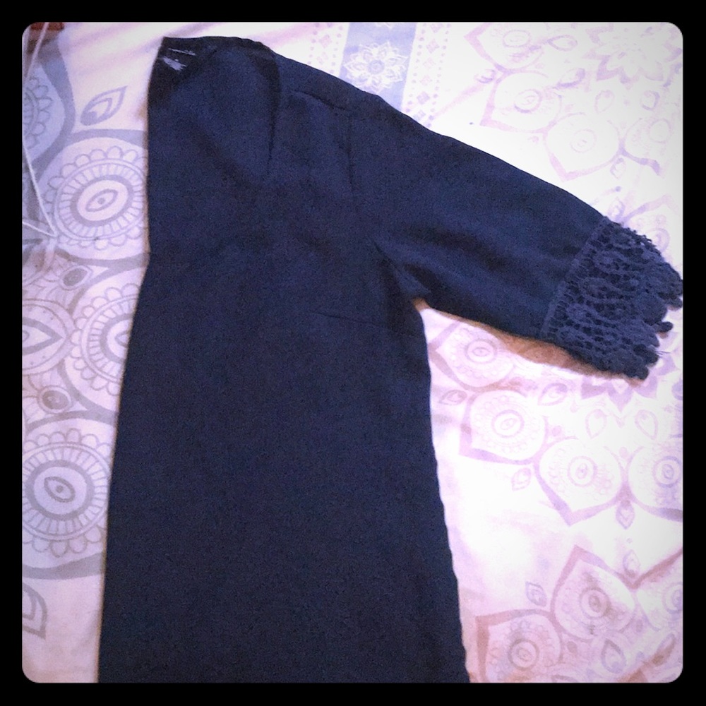 Rue 21 hip length shirt